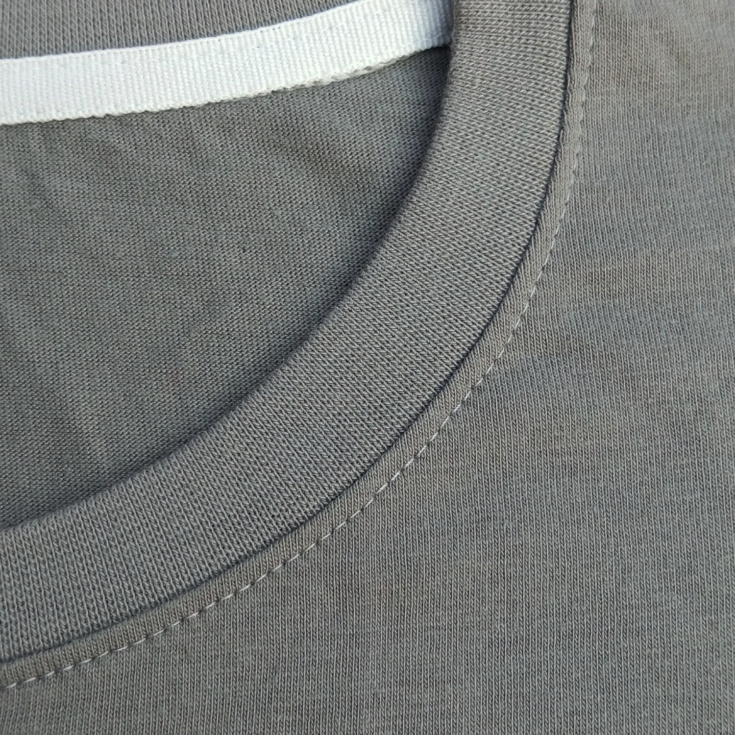 Plain Grey t-shirt (100% cotton) Export Quality