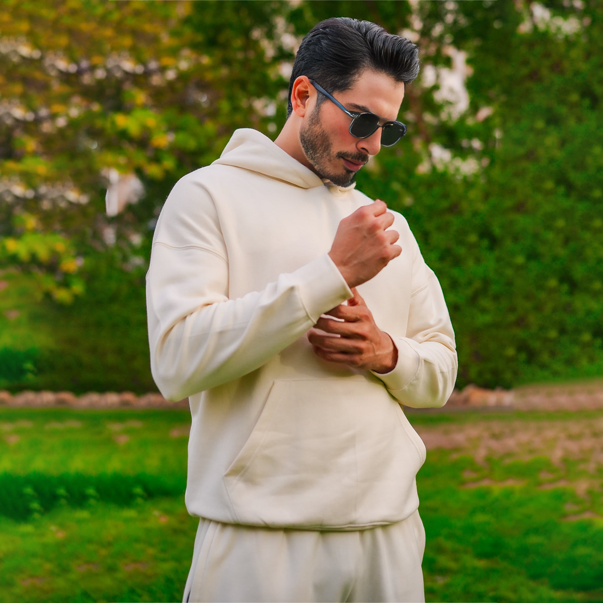 Classic Serenity Hoodie – Cream Edition (GSM 320)